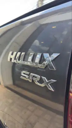 TOYOTA-HILUX-2024