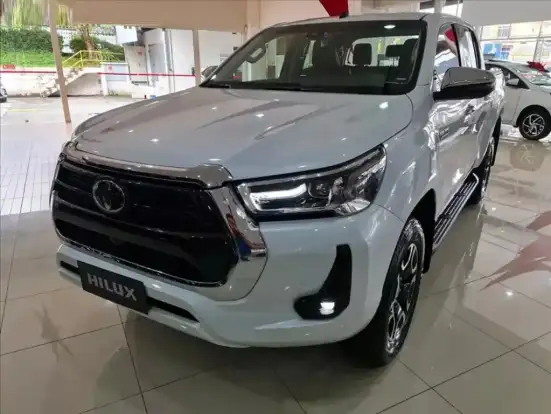 TOYOTA-HILUX-2026