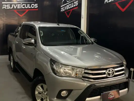 TOYOTA-HILUX-2.8 SRV 4X4 CD 16V DIESEL 4P AUTOMÁTICO TOYOTA-HILUX-2016