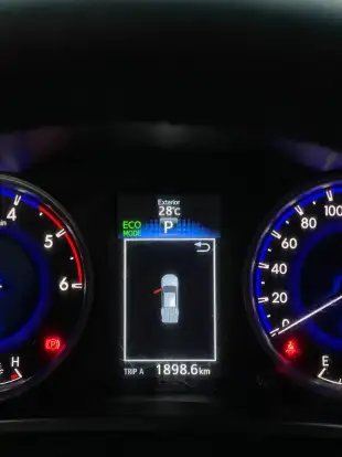 TOYOTA-HILUX-2016