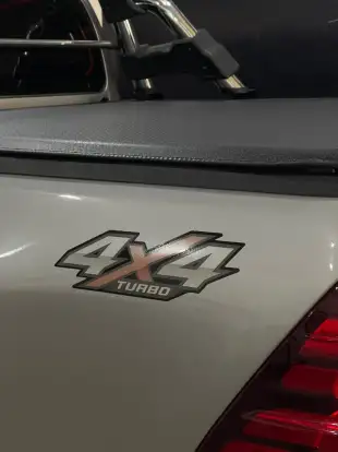 TOYOTA-HILUX-2016