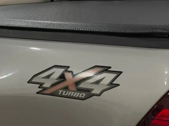 TOYOTA-HILUX-2.8 SRV 4X4 CD 16V DIESEL 4P AUTOMÁTICO TOYOTA-HILUX-2016
