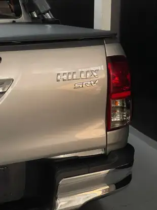 TOYOTA-HILUX-2016
