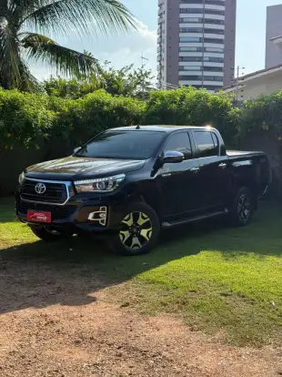 TOYOTA-HILUX-2018