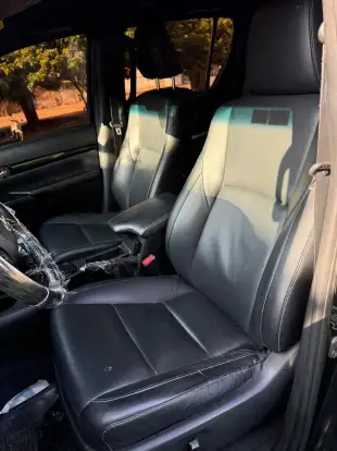 TOYOTA-HILUX-2018