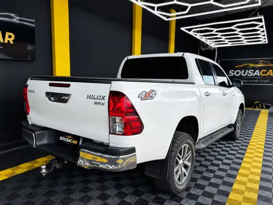 TOYOTA-HILUX-2.8 SRX 4X4 CD 16V DIESEL 4P AUTOMÁTICO TOYOTA-HILUX-2016
