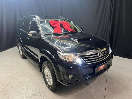 TOYOTA HILUX 2.7 SR 4X2 CD 16V FLEX 4P AUTOMÁTICO