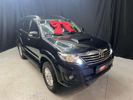 TOYOTA-HILUX-2014