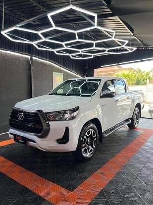 TOYOTA-HILUX-2.7 VVT-i FLEX CD SRV 4X4 AUTOMÁTICO TOYOTA-HILUX-2021