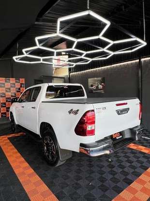 TOYOTA-HILUX-2.7 VVT-i FLEX CD SRV 4X4 AUTOMÁTICO TOYOTA-HILUX-2021