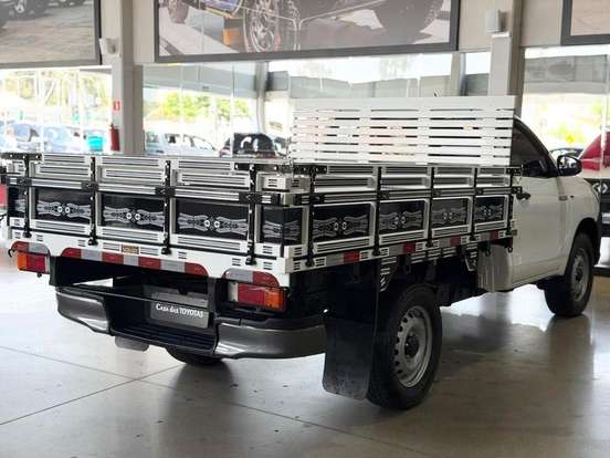 TOYOTA-HILUX-2.8 4X4 CS CHASSI 16V TURBO DIESEL 2P MANUAL TOYOTA-HILUX-2017