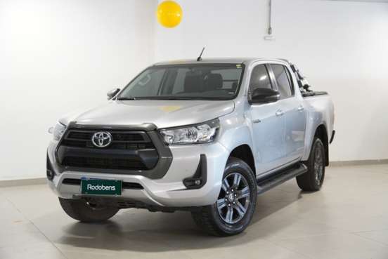 TOYOTA-HILUX-2025