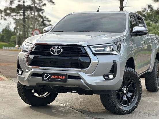 TOYOTA-HILUX-2.8 D-4D TURBO DIESEL CD SRV 4X4 AUTOMÁTICO TOYOTA-HILUX-2024