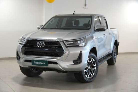 TOYOTA-HILUX-2024