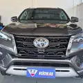 TOYOTA HILUX 2.8 D-4D TURBO DIESEL CD SRX 4X4 AUTOMÁTICO TOYOTA HILUX 2.8 D-4D TURBO DIESEL CD SRX 4X4 AUTOMÁTICO