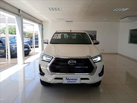 TOYOTA HILUX 2.8 D-4D TURBO DIESEL CD SRX LIMITED 4X4 AUTOMÁTICO