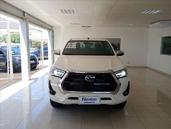 TOYOTA-HILUX-2.8 D-4D TURBO DIESEL CD SRX LIMITED 4X4 AUTOMÁTICO TOYOTA-HILUX-2022