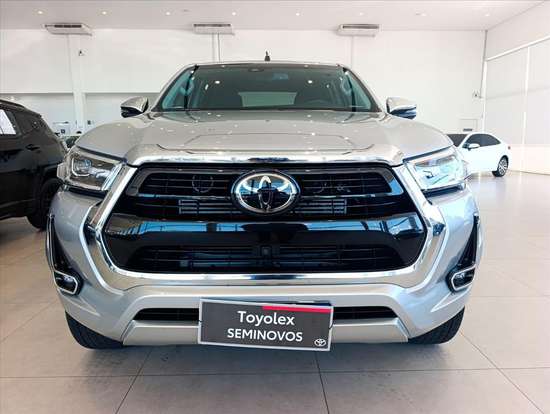 TOYOTA-HILUX-2.8 D-4D TURBO DIESEL CD SRX PLUS 4X4 AUTOMÁTICO TOYOTA-HILUX-2025