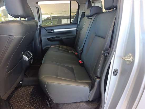 TOYOTA-HILUX-2025