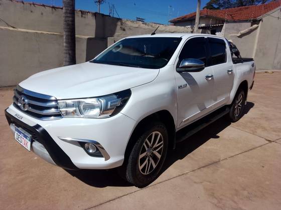 TOYOTA HILUX 2.8 SRV 4X4 CD 16V DIESEL 4P AUTOMÁTICO