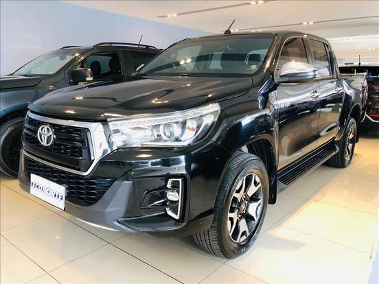 TOYOTA-HILUX-2020