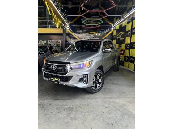 TOYOTA HILUX 2.8 SRX 4X4 CD 16V DIESEL 4P AUTOMÁTICO
