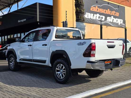 TOYOTA-HILUX-2.8 STD 4X4 CD 16V DIESEL 4P MANUAL TOYOTA-HILUX-2018