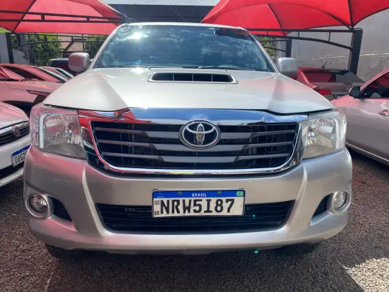 TOYOTA HILUX 3.0 SR 4X4 CS 16V TURBO INTERCOOLER DIESEL 2P MANUAL
