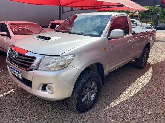 TOYOTA-HILUX-2012