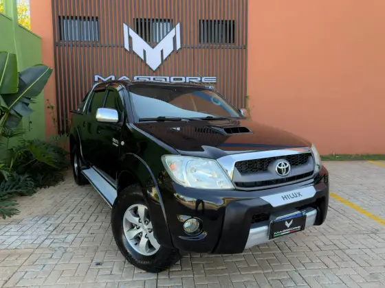 TOYOTA HILUX 3.0 SRV 4X4 CD 16V TURBO INTERCOOLER DIESEL 4P MANUAL