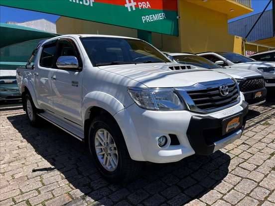 TOYOTA-HILUX-2013