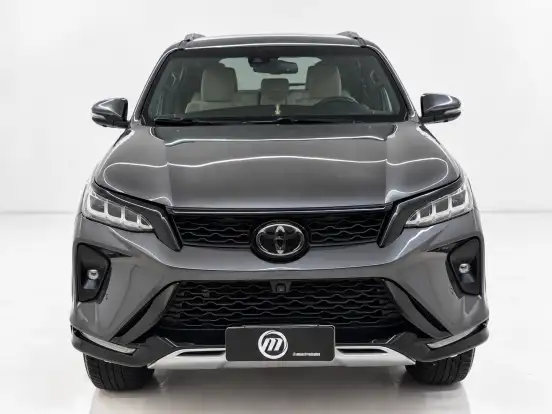 TOYOTA-HILUX SW4-2023