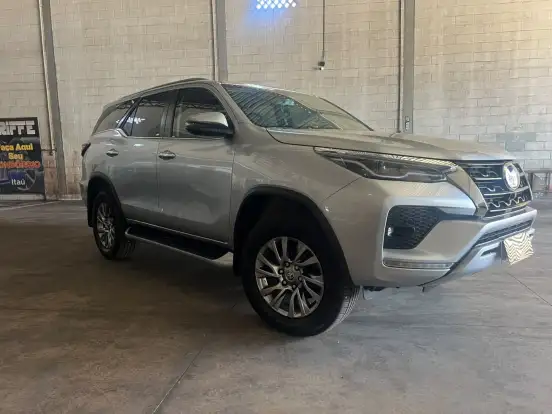 TOYOTA-HILUX SW4-2021