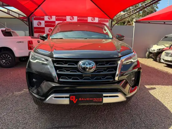 TOYOTA-HILUX SW4-2021