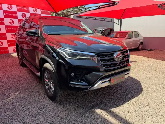 TOYOTA-HILUX SW4-2.8 D-4D TURBO DIESEL SRX 7L 4X4 AUTOMÁTICO TOYOTA-HILUX SW4-2021