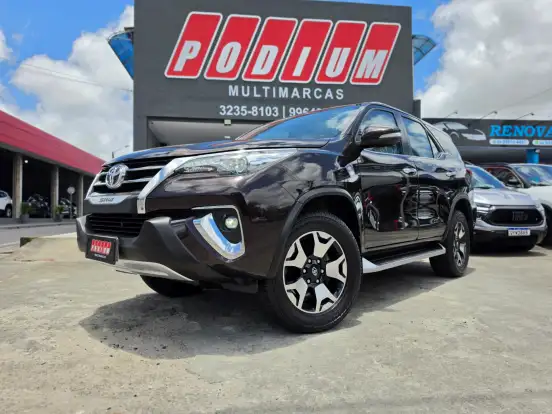 TOYOTA-HILUX SW4-2.8 SRX DIAMOND 4X4 7 LUGARES 16V TURBO INTERCOOLER DIESEL 4P AUTOMÁTICO TOYOTA-HILUX SW4-2020