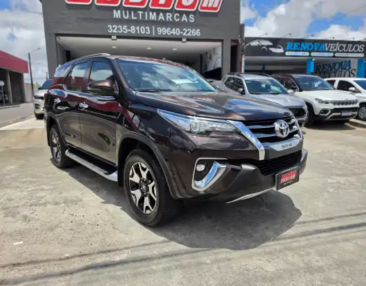 TOYOTA-HILUX SW4-2020