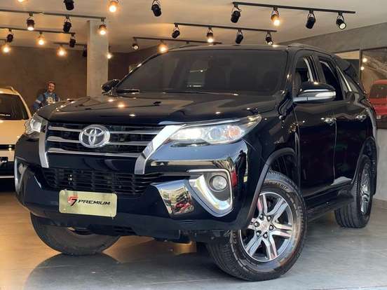 TOYOTA-HILUX SW4-2.7 SR 4X2 16V FLEX 4P AUTOMÁTICO TOYOTA-HILUX SW4-2016