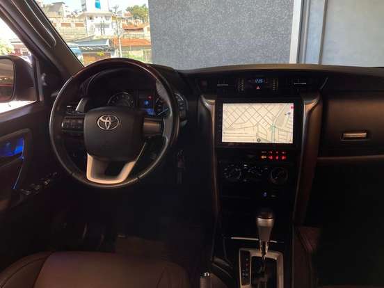 TOYOTA-HILUX SW4-2.7 SR 4X2 16V FLEX 4P AUTOMÁTICO TOYOTA-HILUX SW4-2016