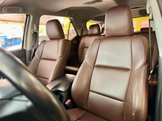 TOYOTA-HILUX SW4-2.7 SR 7 LUGARES 4X2 16V FLEX 4P AUTOMÁTICO TOYOTA-HILUX SW4-2017