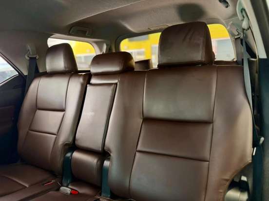 TOYOTA-HILUX SW4-2017