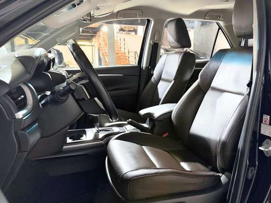 TOYOTA-HILUX SW4-2018