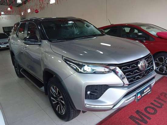 TOYOTA-HILUX SW4-2.8 D-4D TURBO DIESEL DIAMOND 7L 4X4 AUTOMÁTICO TOYOTA-HILUX SW4-2022
