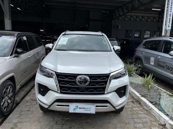 TOYOTA-HILUX SW4-2.8 D-4D TURBO DIESEL SRX 4X4 AUTOMÁTICO TOYOTA-HILUX SW4-2023