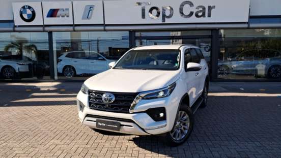 TOYOTA-HILUX SW4-2022