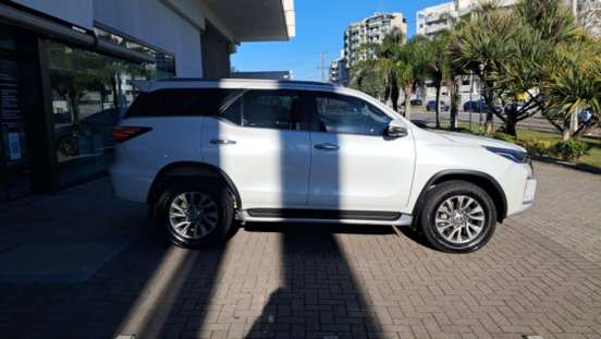 TOYOTA-HILUX SW4-2.8 D-4D TURBO DIESEL SRX 7L 4X4 AUTOMÁTICO TOYOTA-HILUX SW4-2022