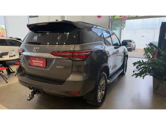 TOYOTA-HILUX SW4-2022