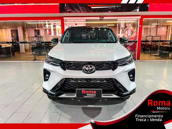 TOYOTA-HILUX SW4-2.8 D-4D TURBO DIESEL SRX PLATINUM 7L 4X4 AUTOMÁTICO TOYOTA-HILUX SW4-2025