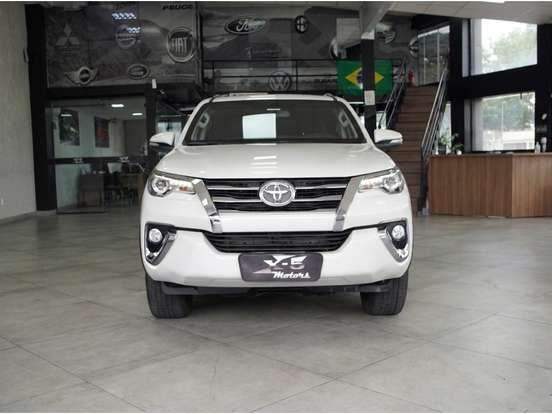 TOYOTA-HILUX SW4-2.8 SRX 4X4 16V TURBO INTERCOOLER DIESEL 4P AUTOMÁTICO TOYOTA-HILUX SW4-2016