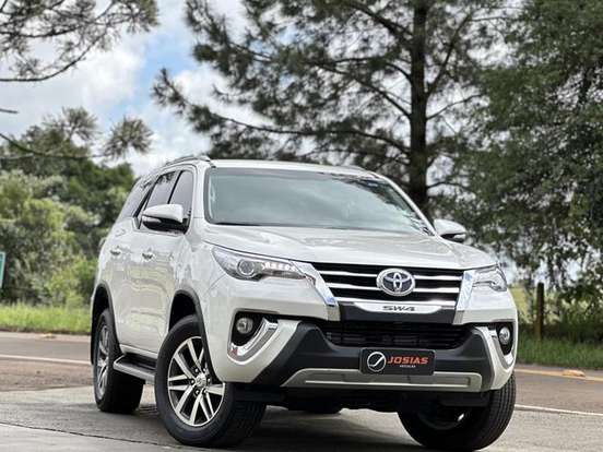 TOYOTA-HILUX SW4-2.8 SRX 4X4 16V TURBO INTERCOOLER DIESEL 4P AUTOMÁTICO TOYOTA-HILUX SW4-2016
